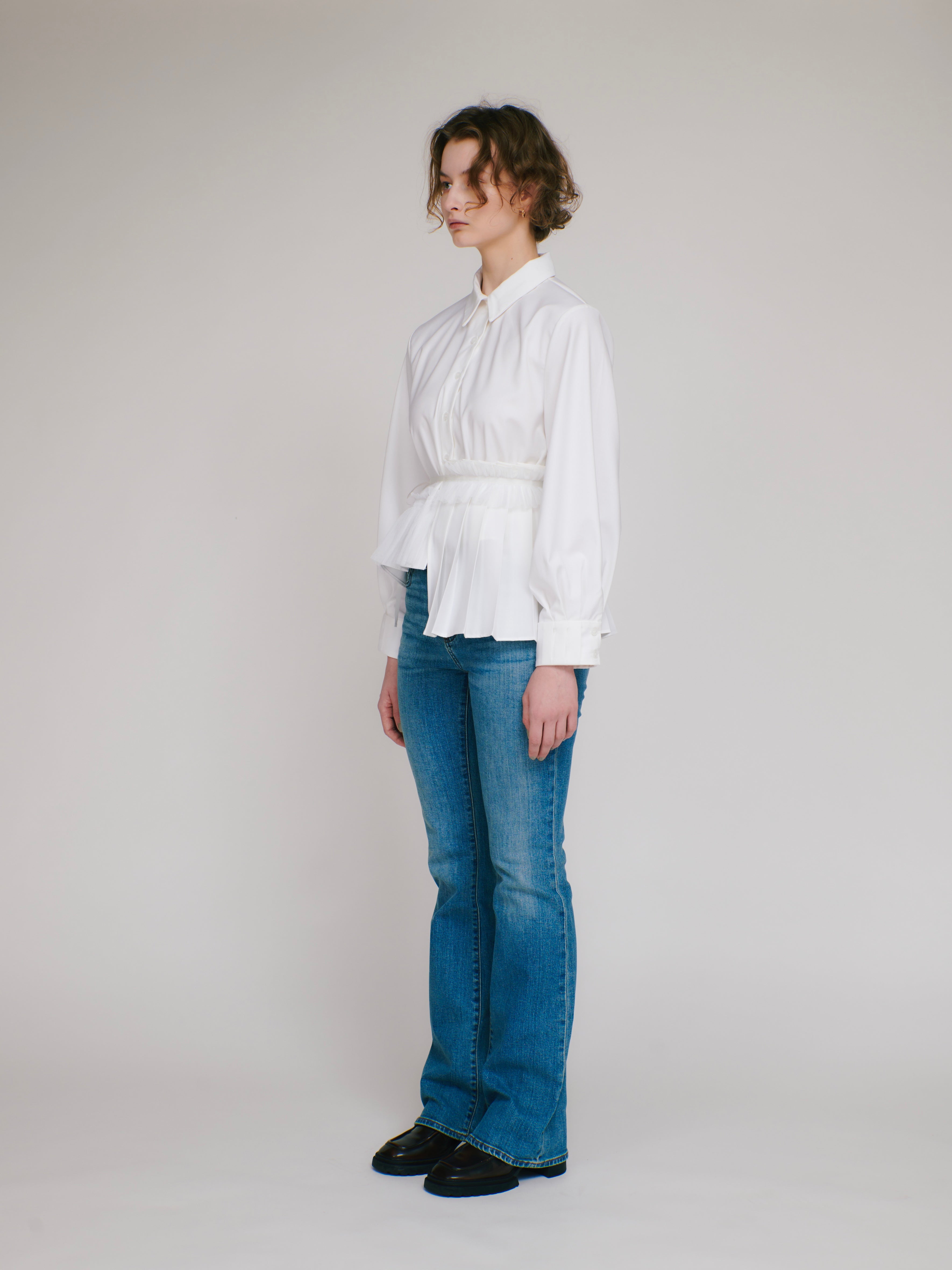 Asymmetry pleats shirt (white)