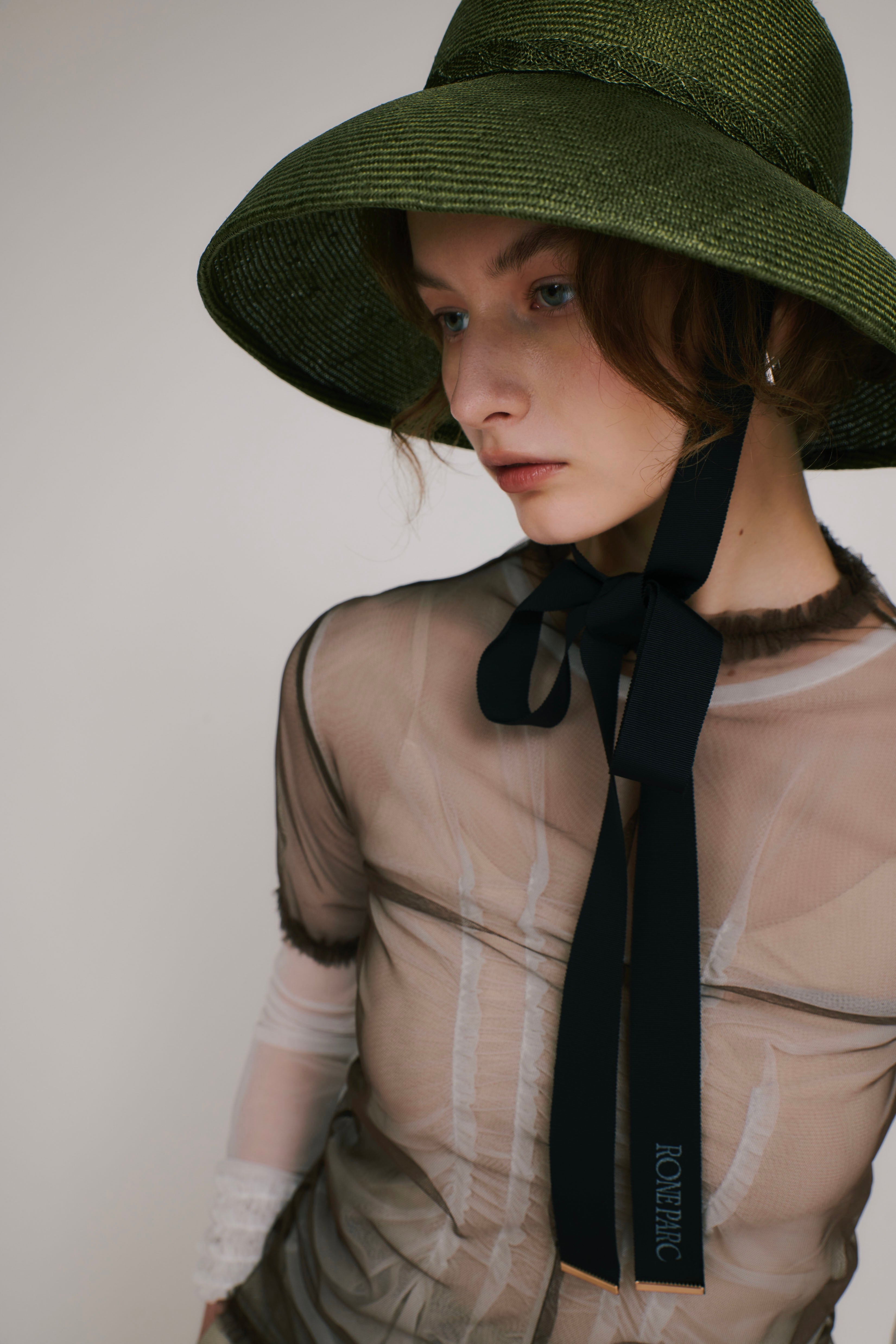 Twist HAT (grass)
