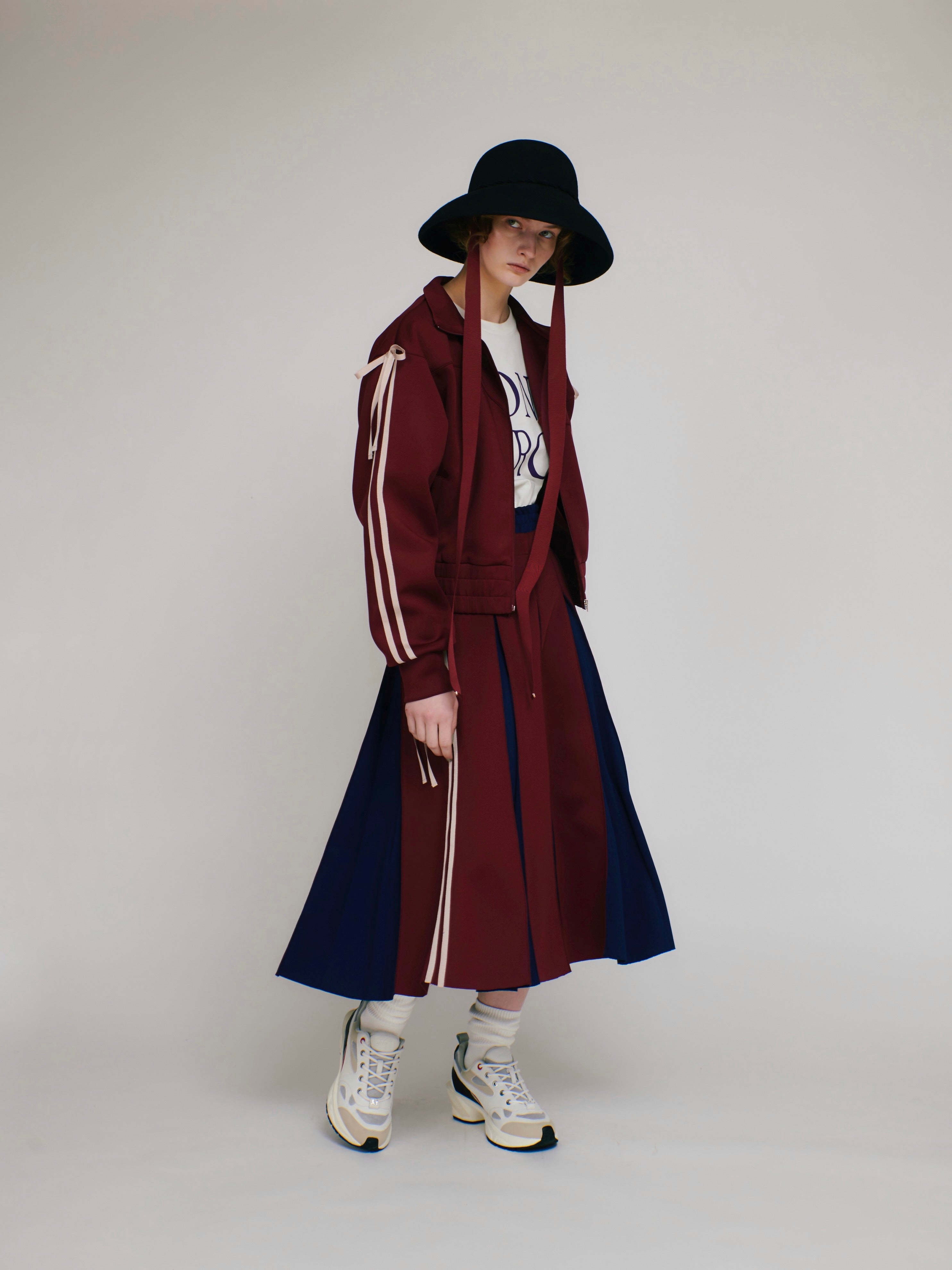 Ribbon track jacket (red)