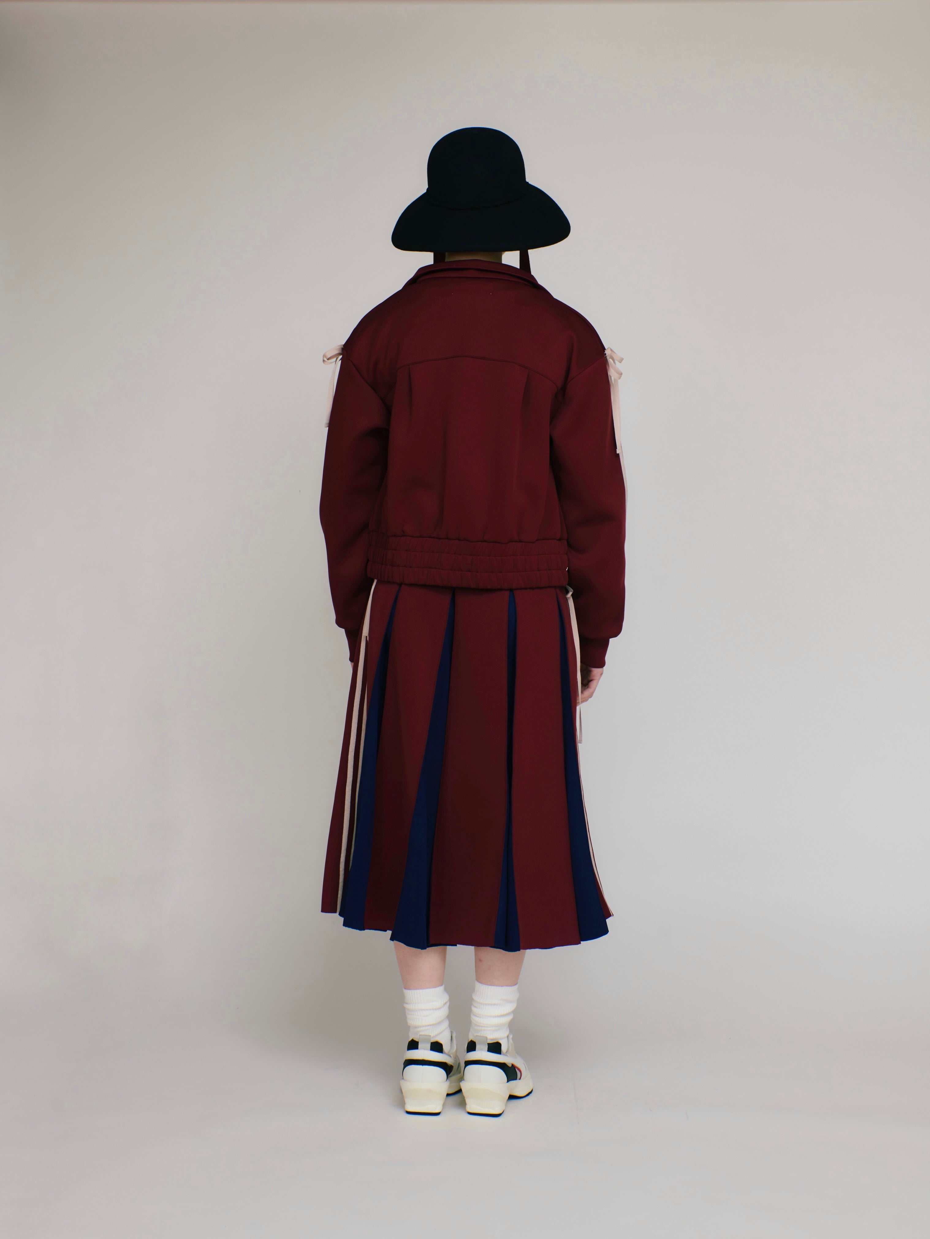 Ribbon track jacket (red)
