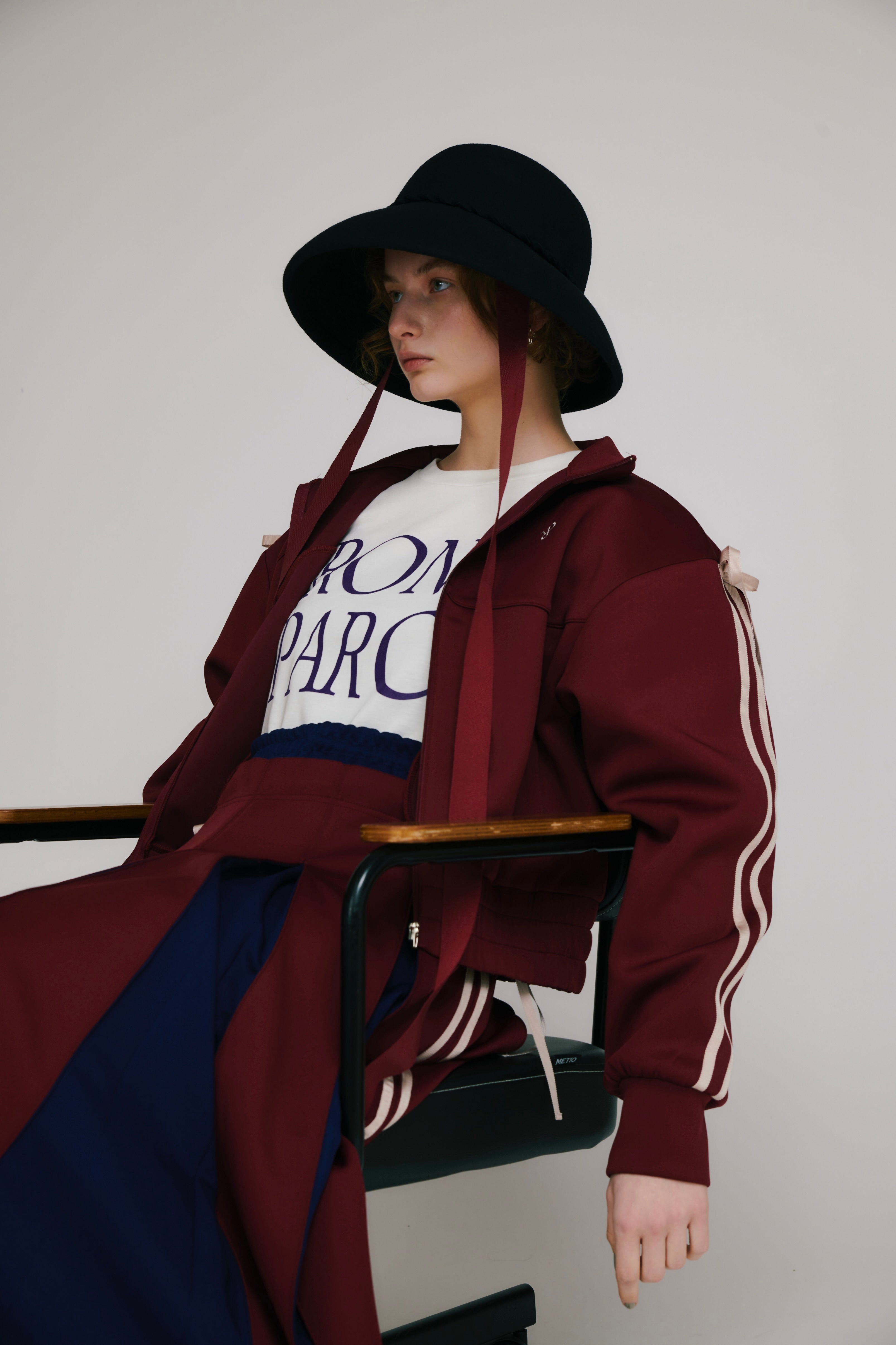 Ribbon track jacket (red)