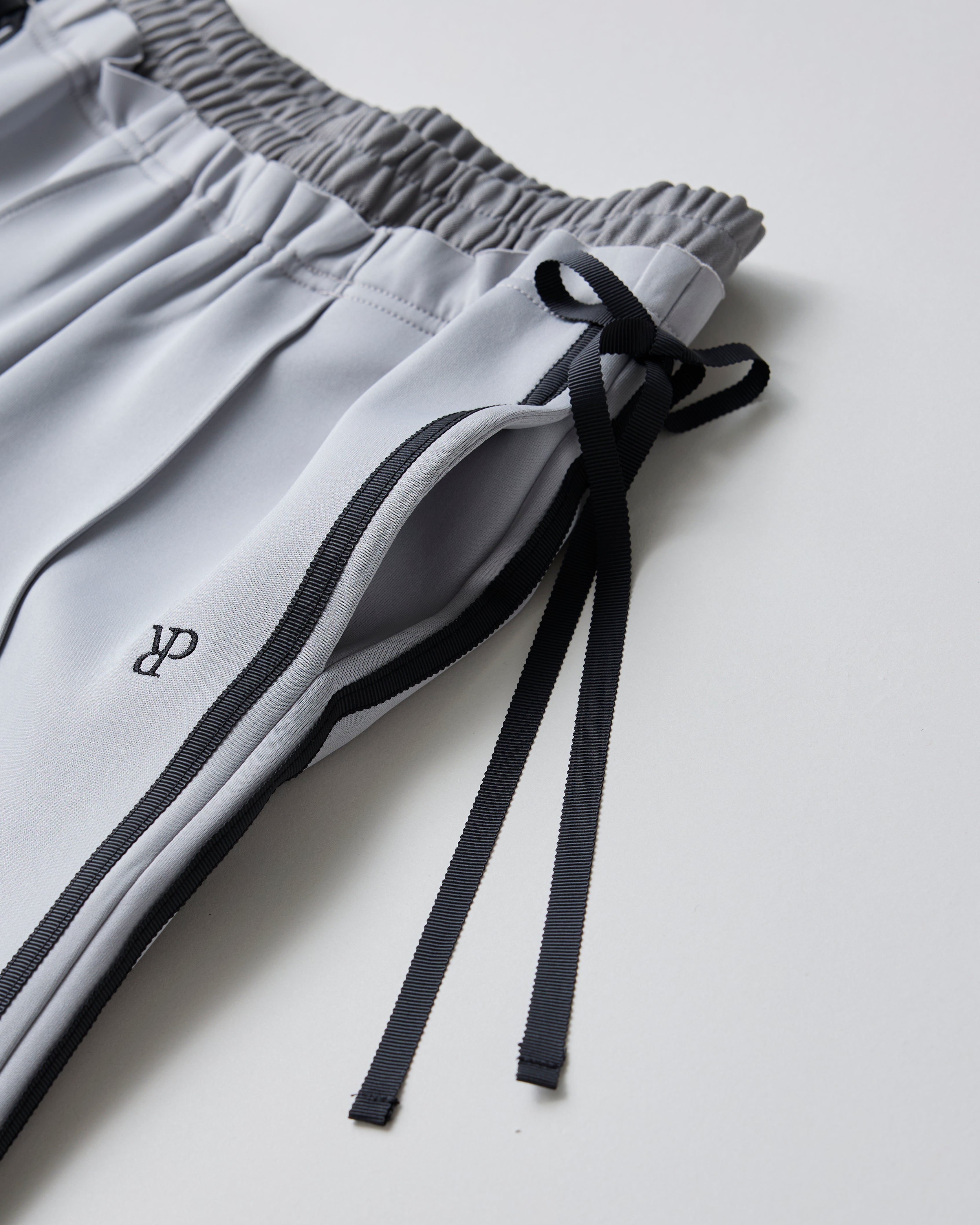 Ribbon track pants (gray)