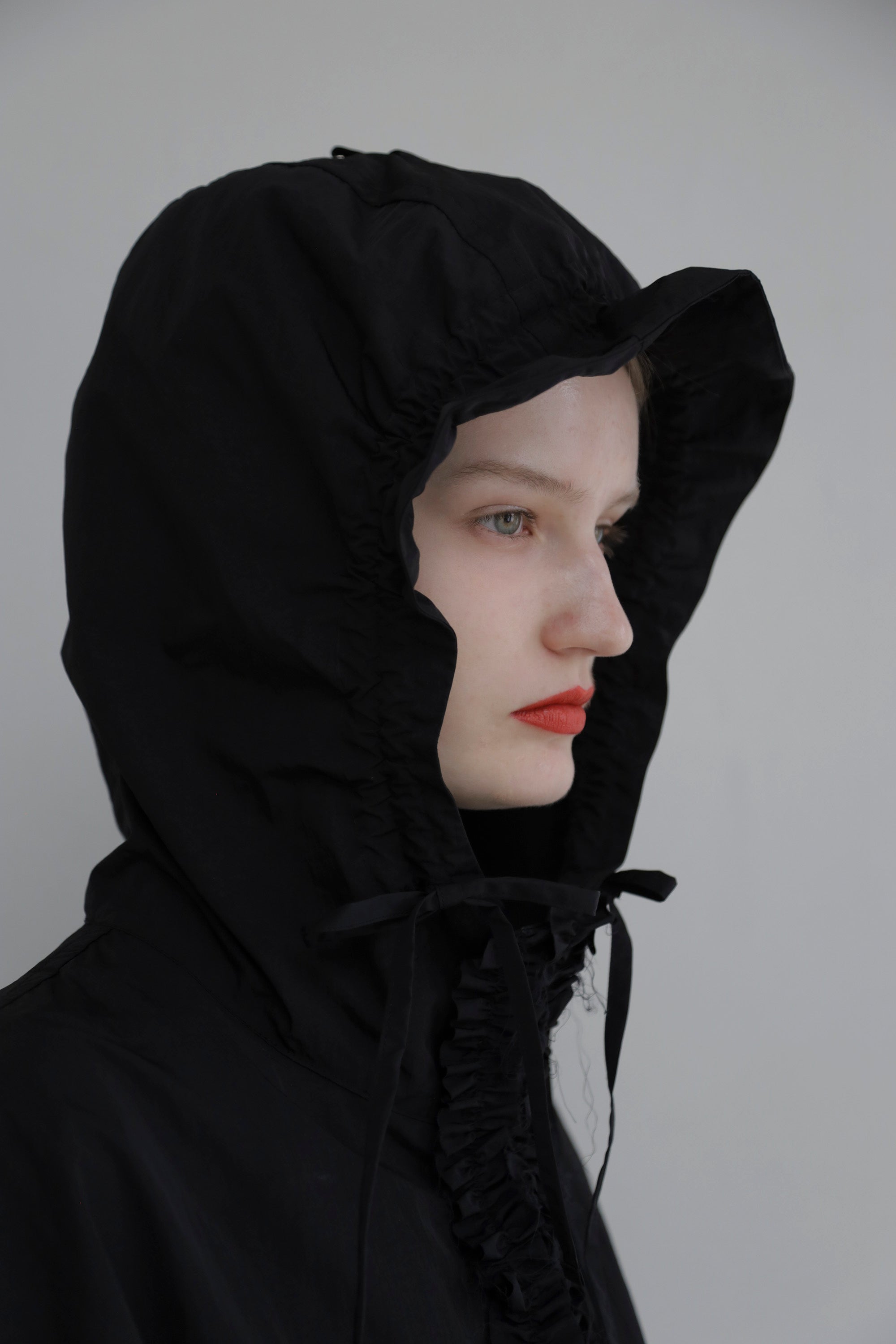 Frill nylon blouson (black)