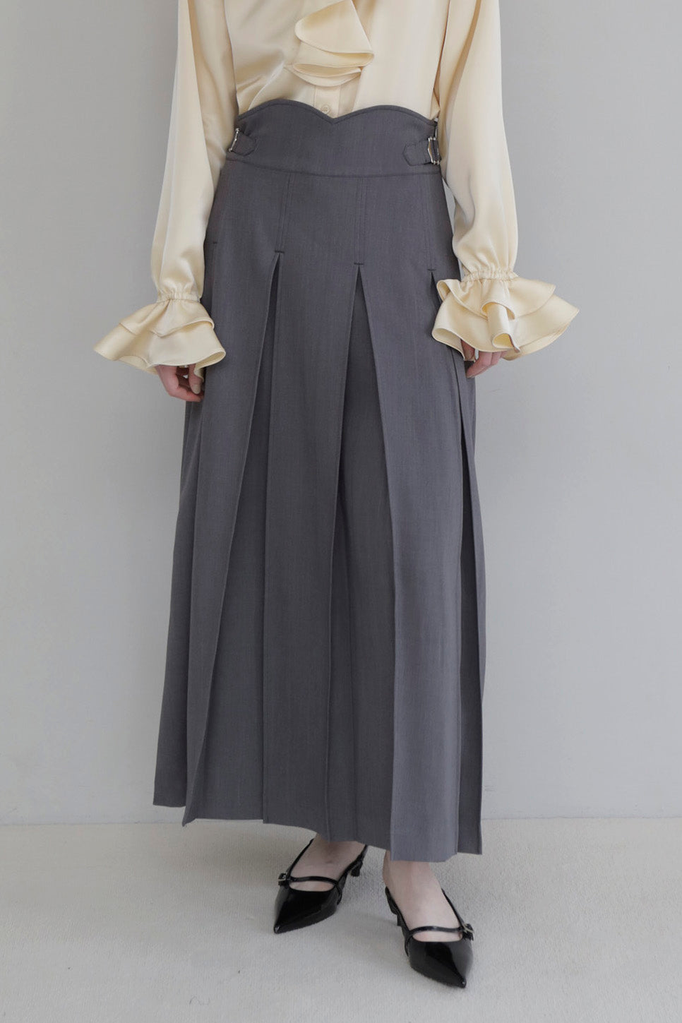 UNI pleats long skirt (gray)