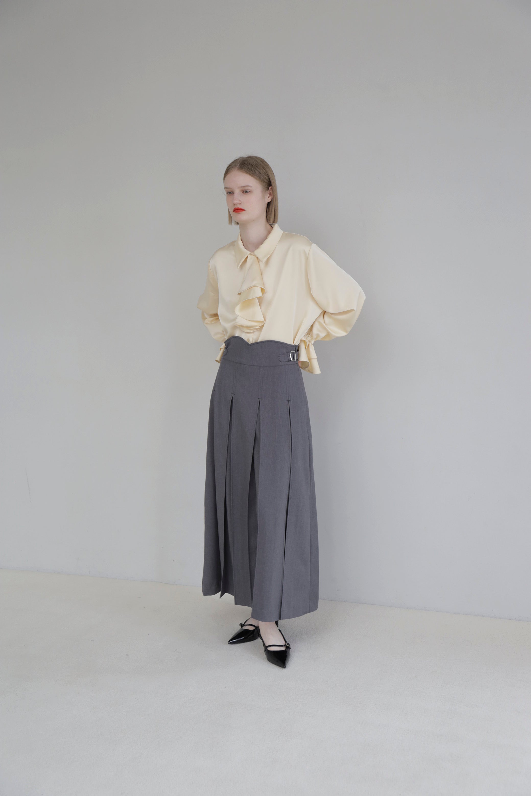 UNI pleats long skirt (gray)