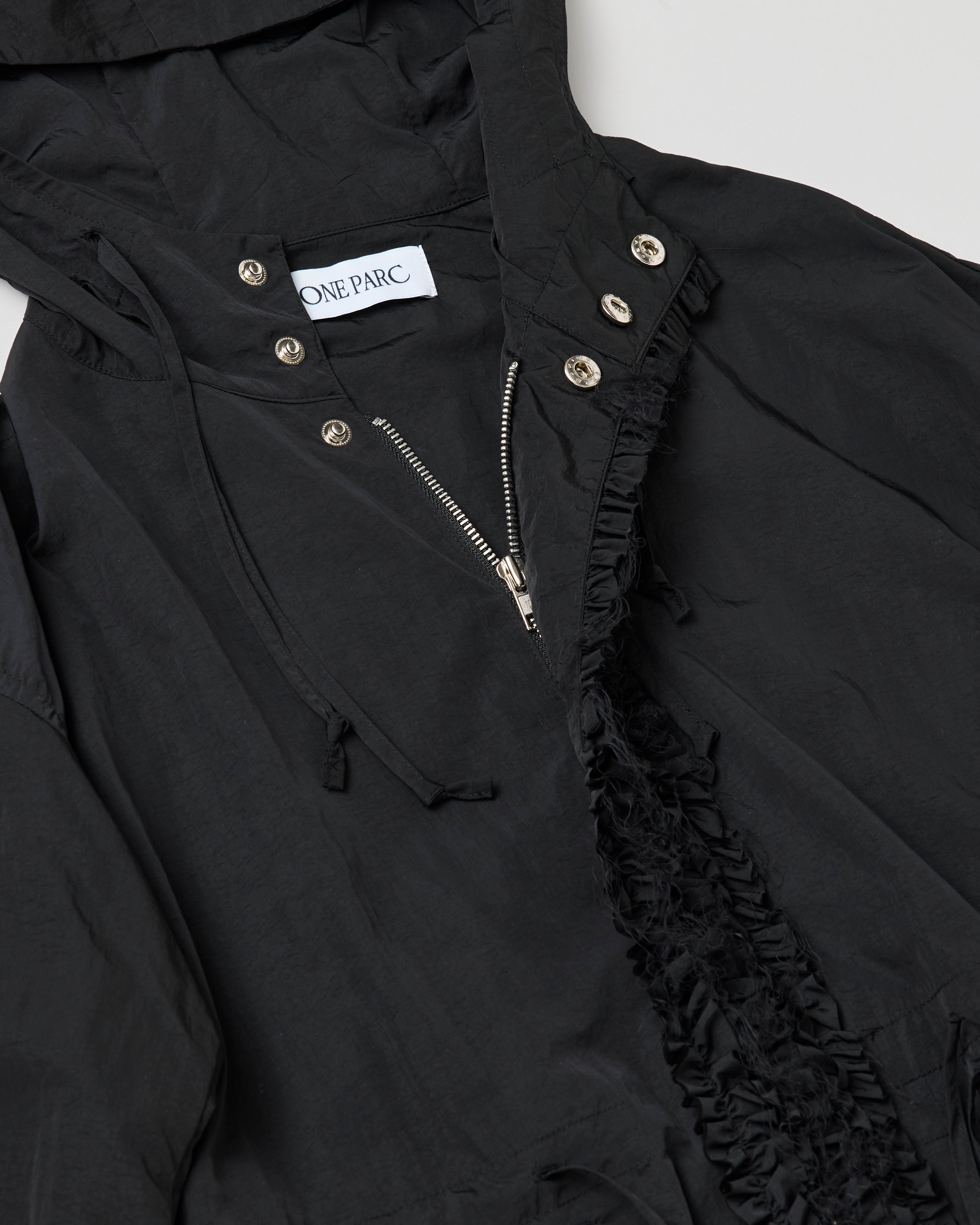 Frill nylon blouson (black)