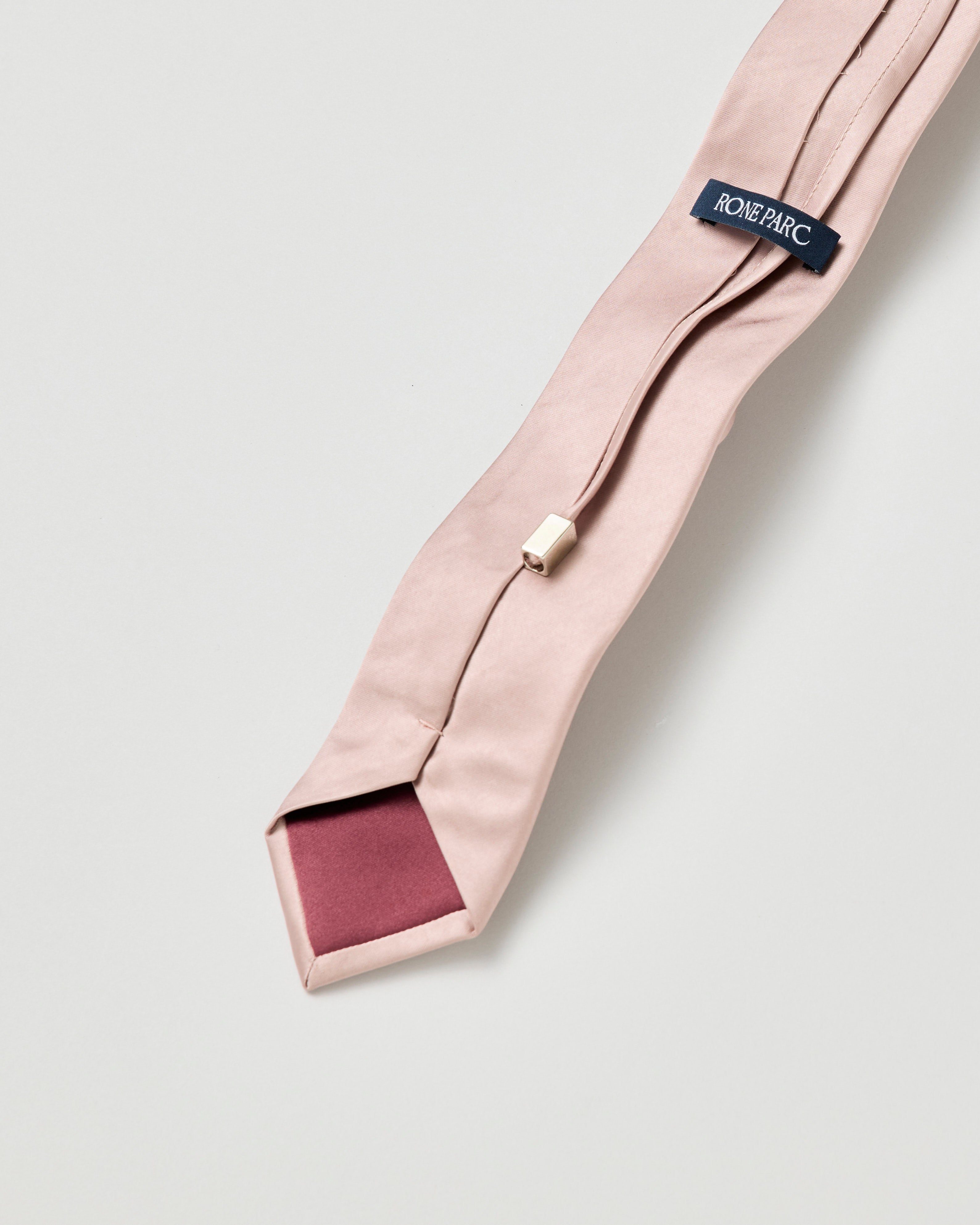 Rose rope tie (pink)