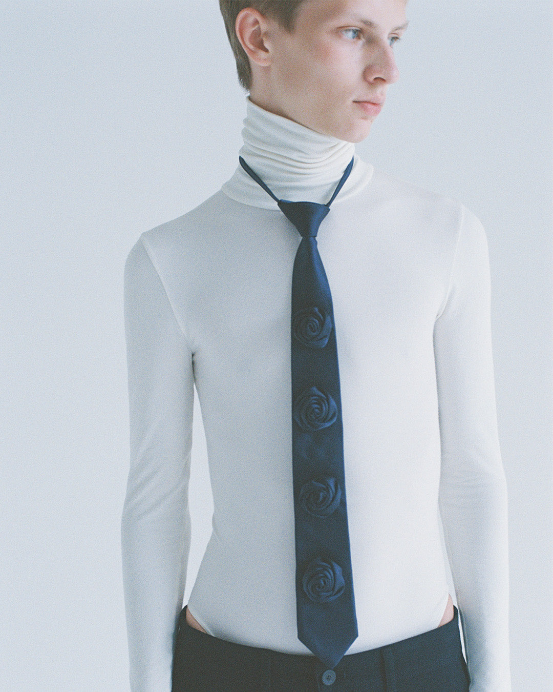 Rose rope tie (navy)