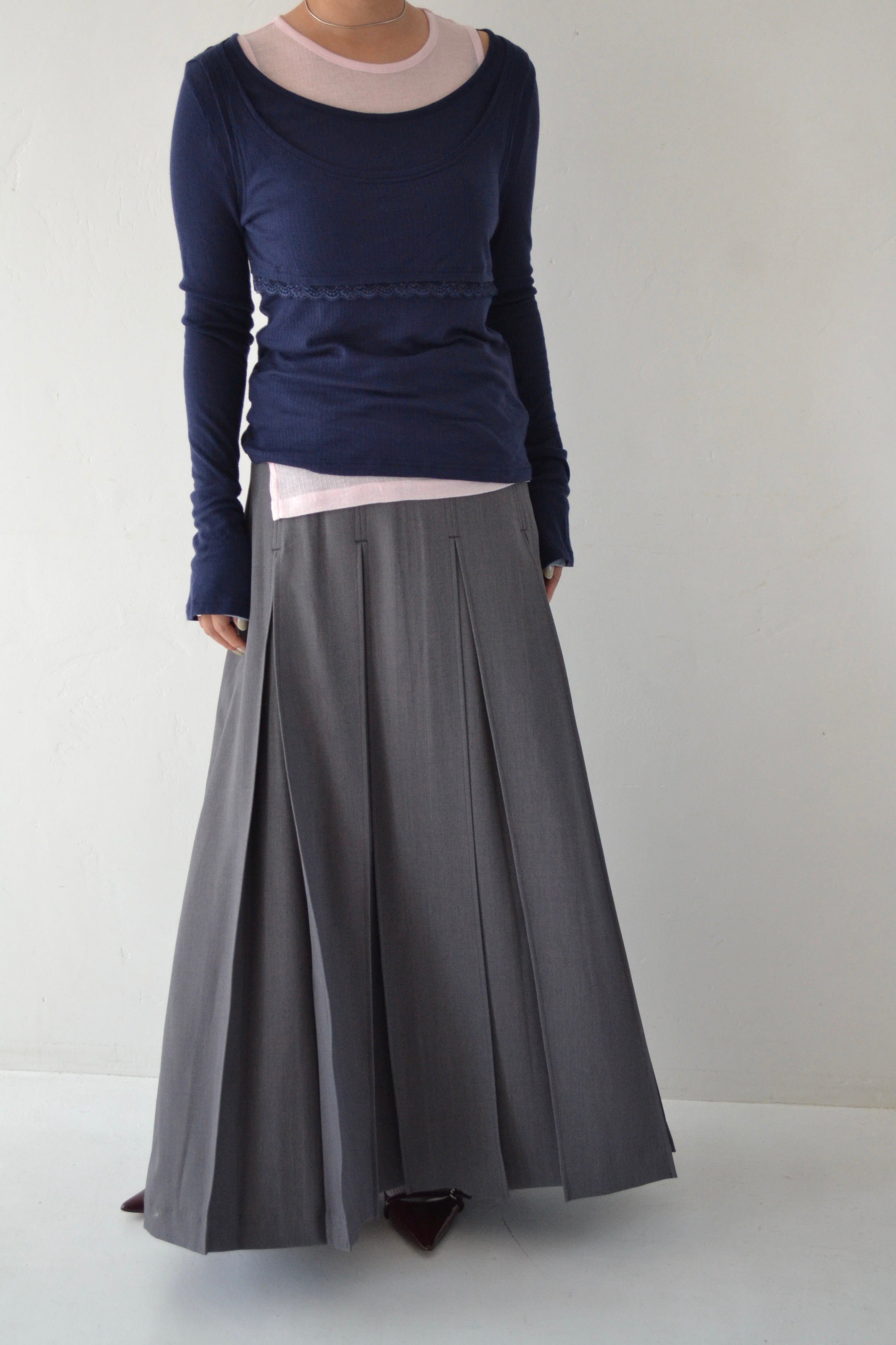 UNI pleats long skirt (gray)