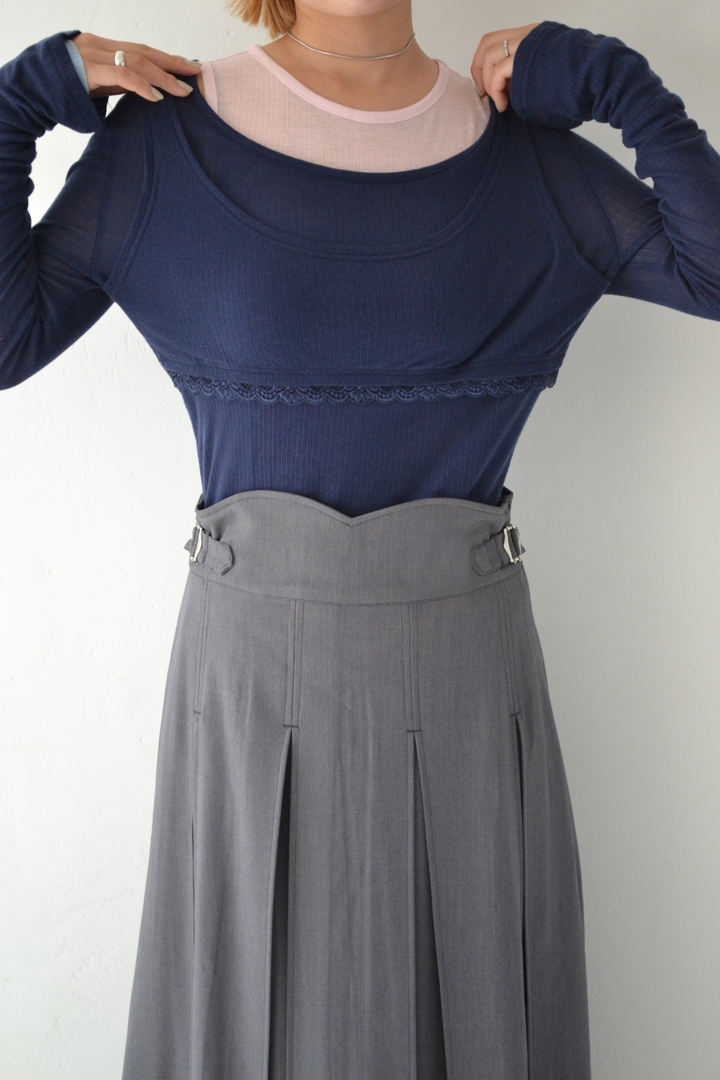 UNI pleats long skirt (gray)