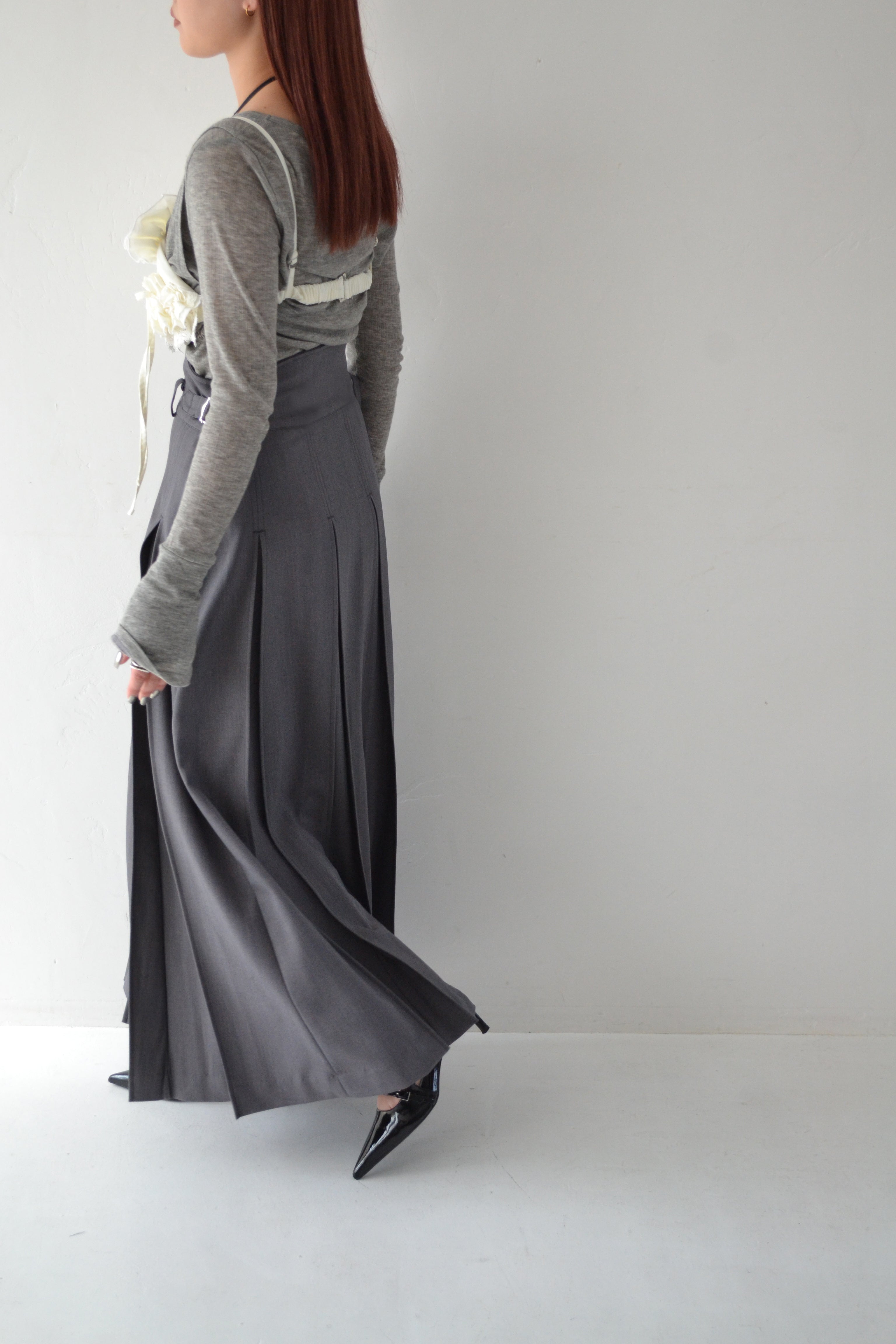 UNI pleats long skirt (gray)