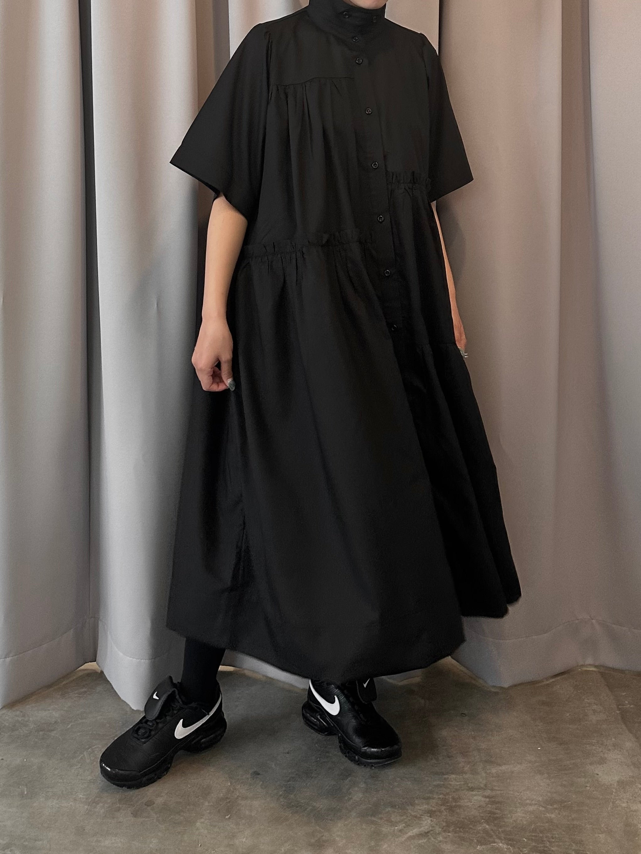 Tiered shirt dress (black)