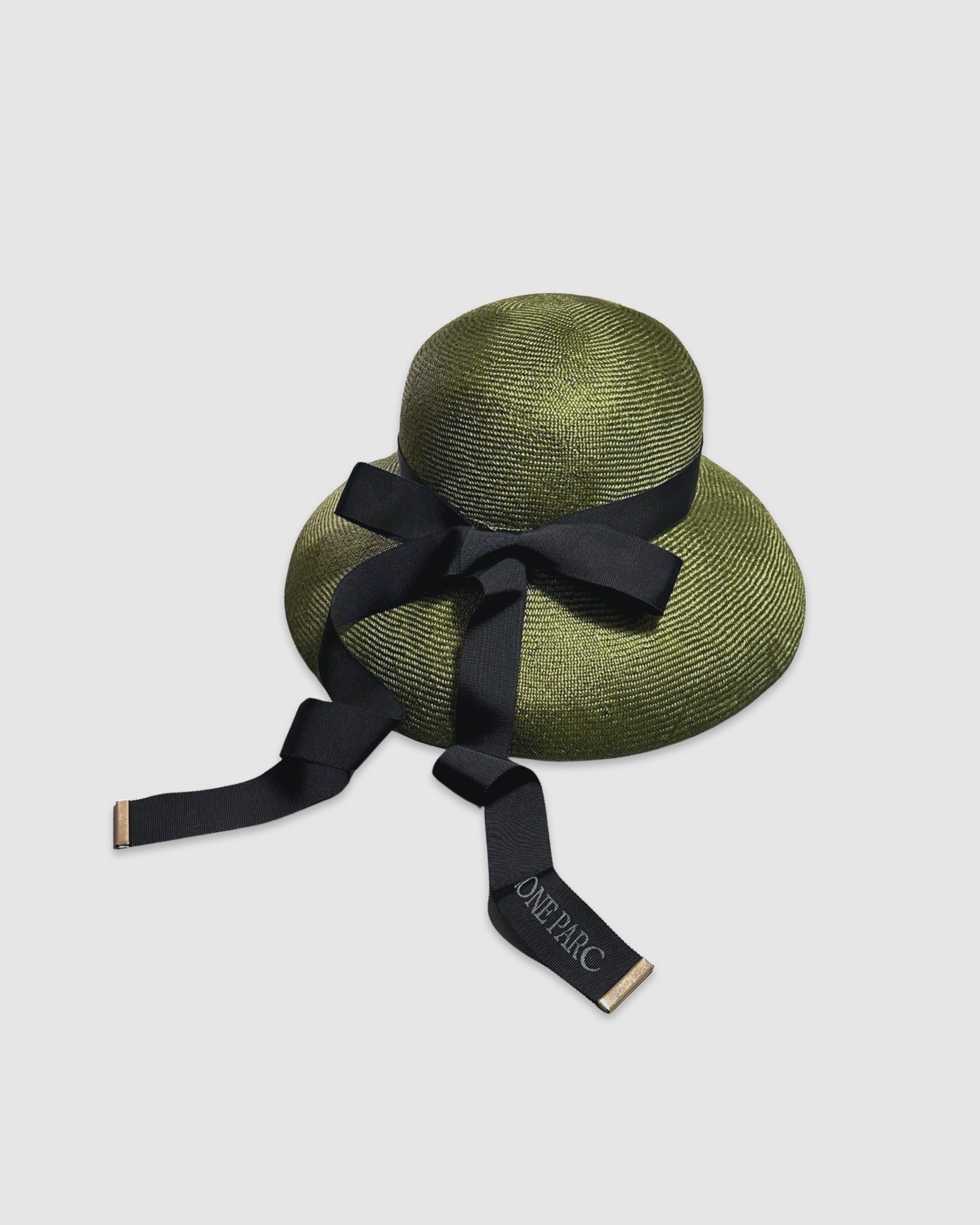 Twist HAT (grass)