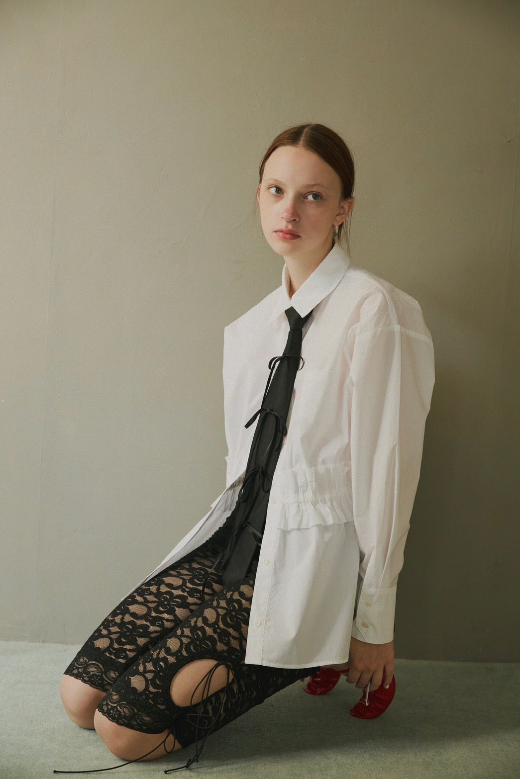 Drawstring frill waist shirt (white)