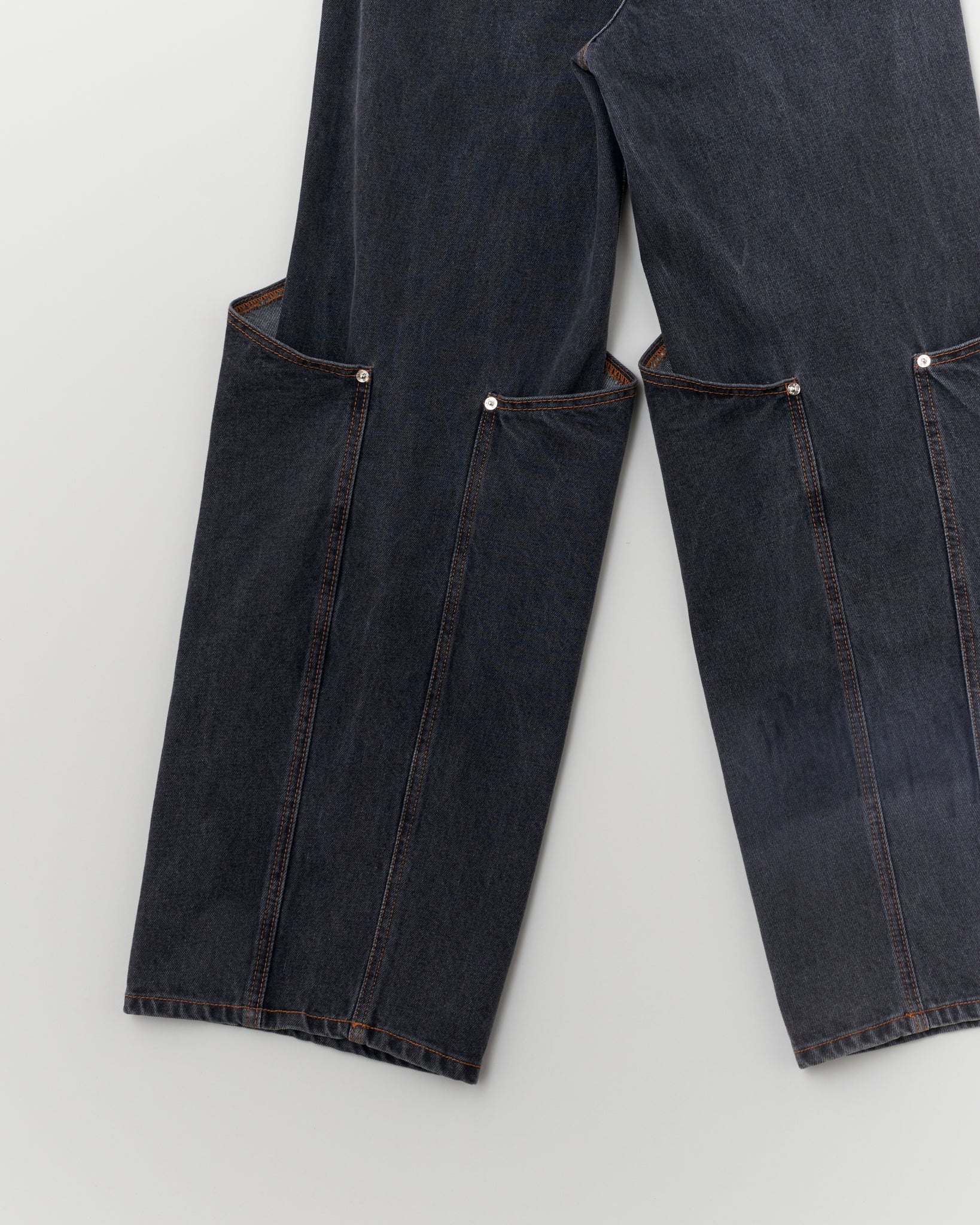 CONE Jeans (Black)