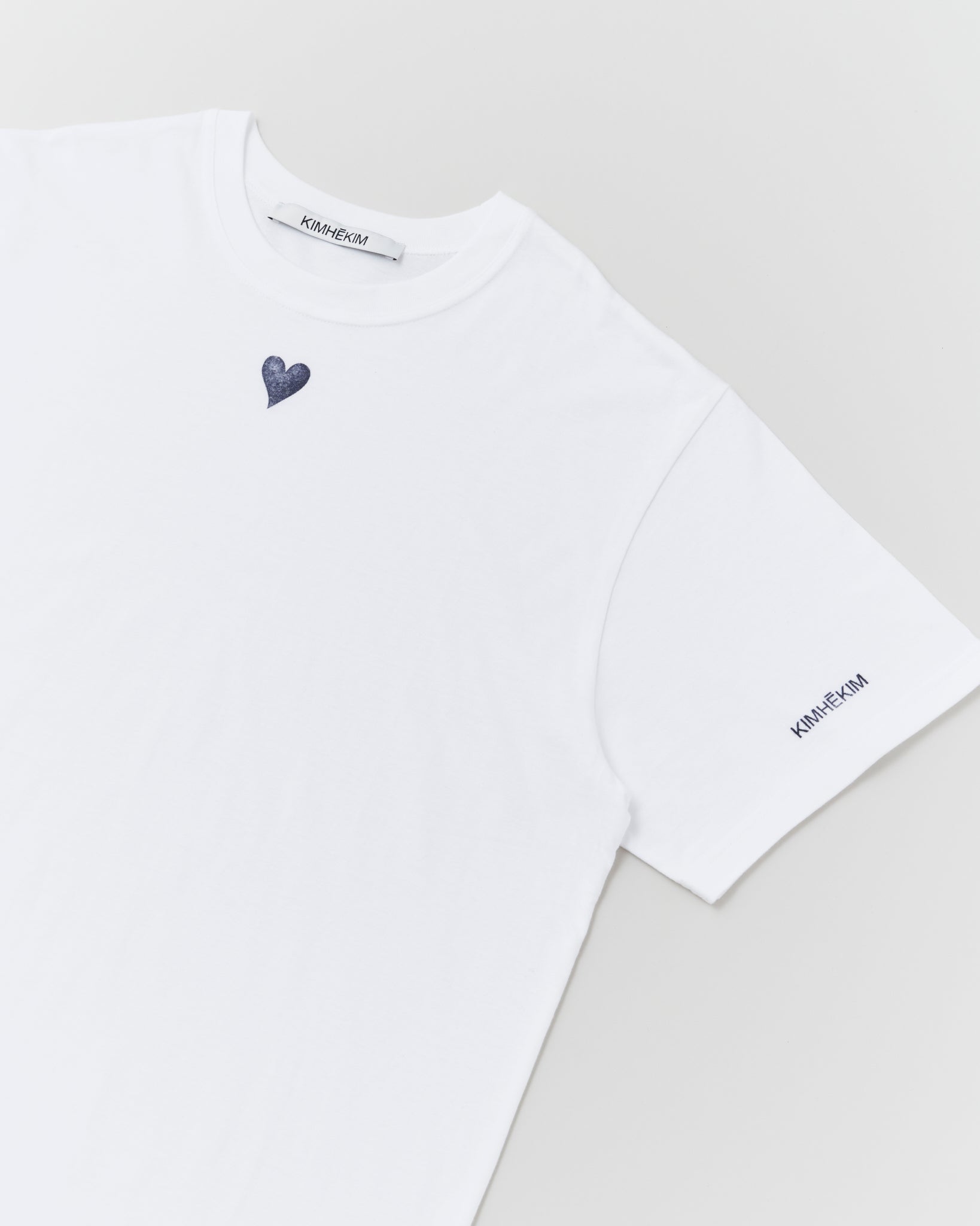 HEART STAMPED T-SHIRT (White)