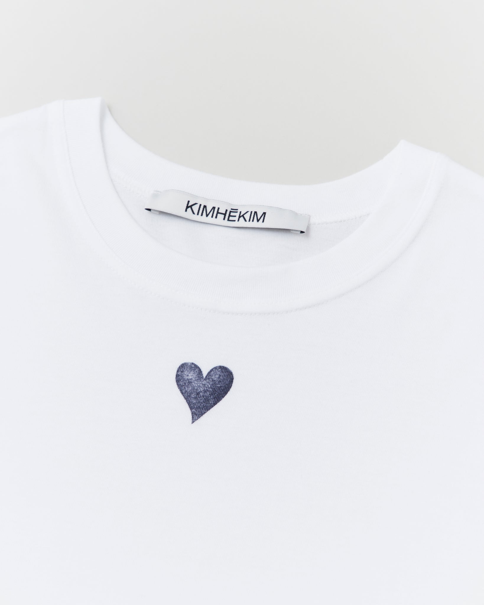 HEART STAMPED T-SHIRT (White)