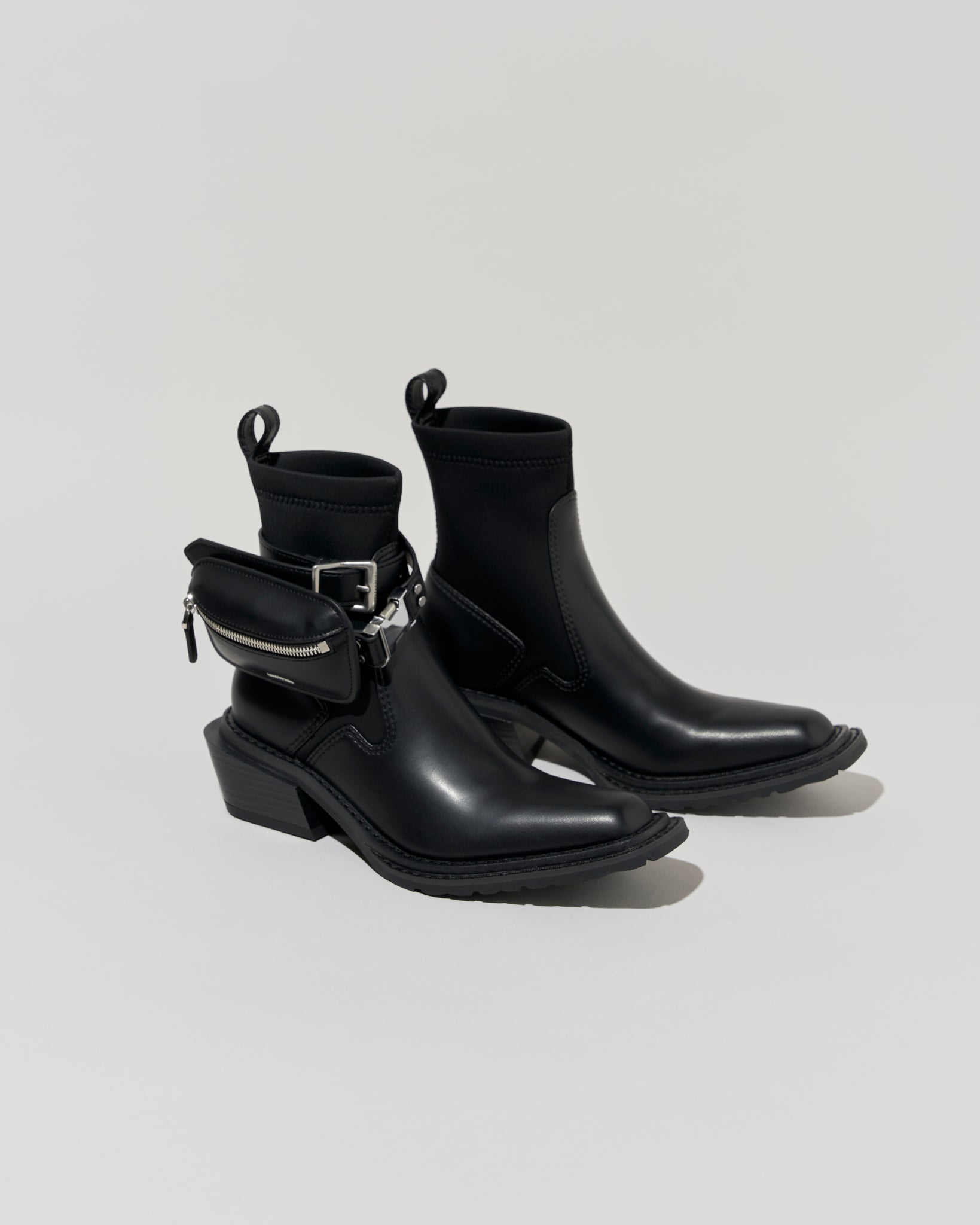 Hitch Boots (Matt Black with Bag)