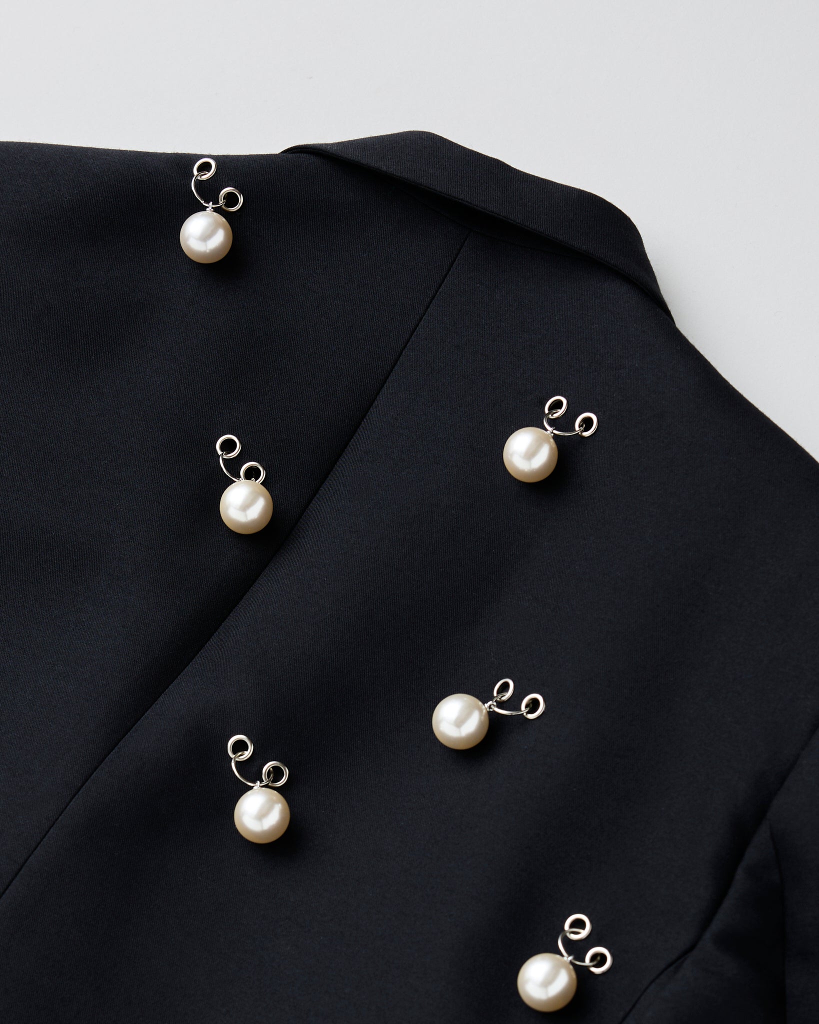 Pearl embellished wool silk tuxedo jacket