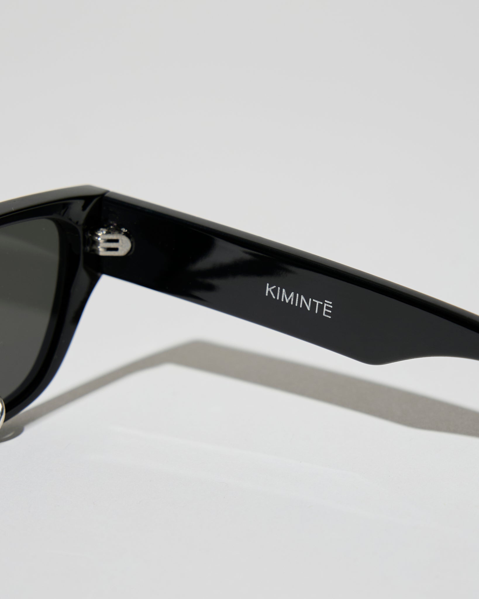 KIMHEKIM】/Pearl tear cat-eye acetate sunglasses