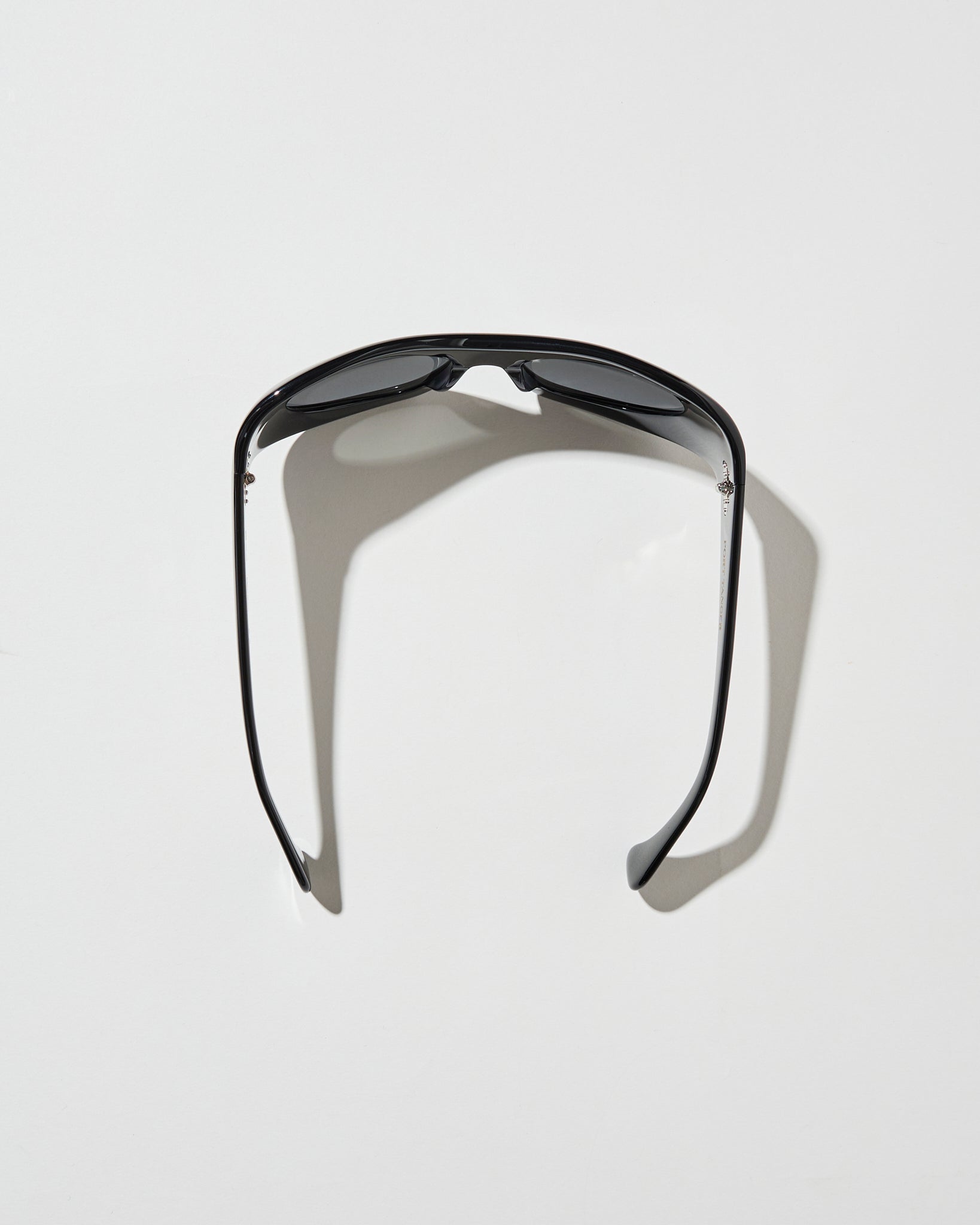 Ruh in black acetate with black lens