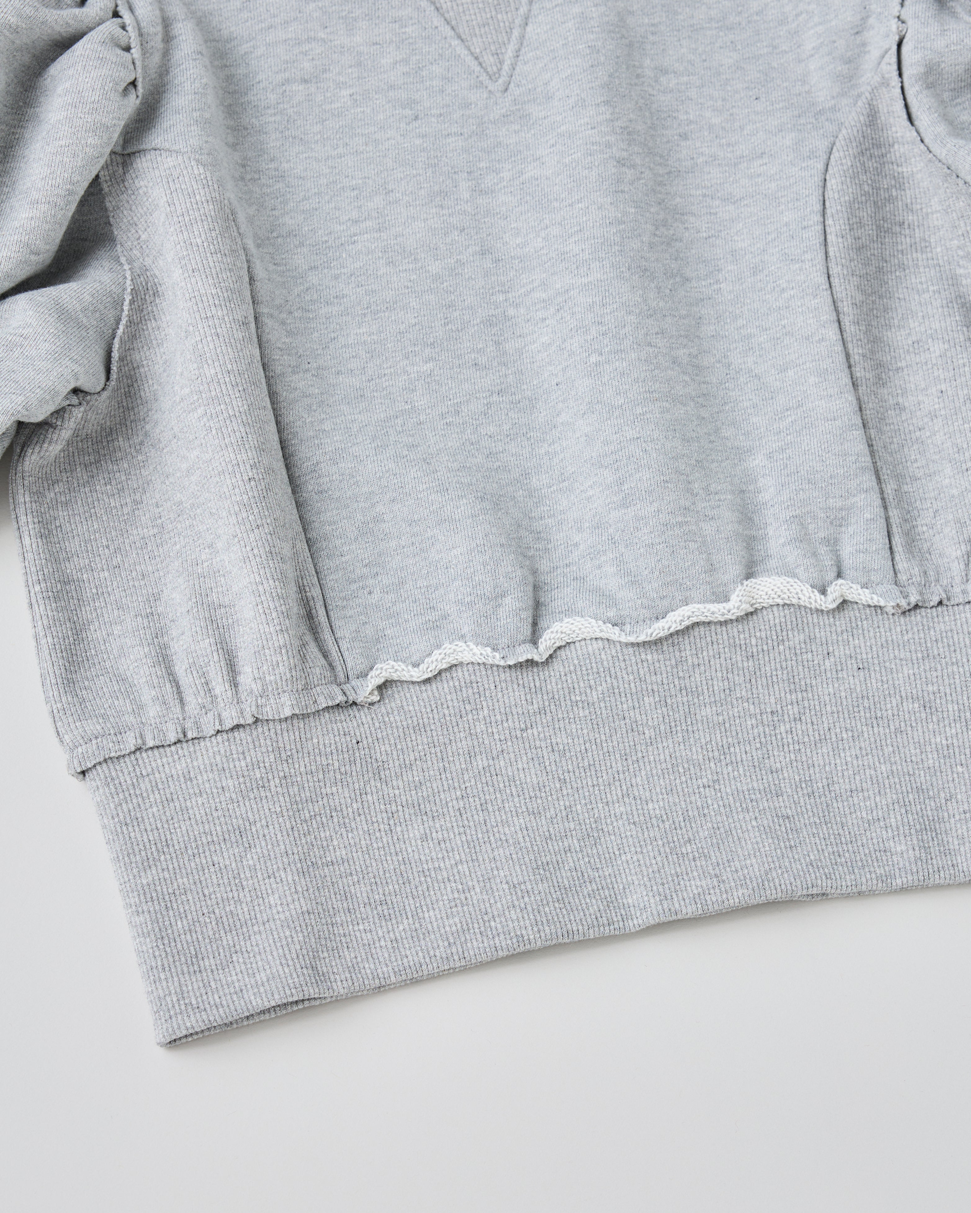 Puff sleeve sweat shirts