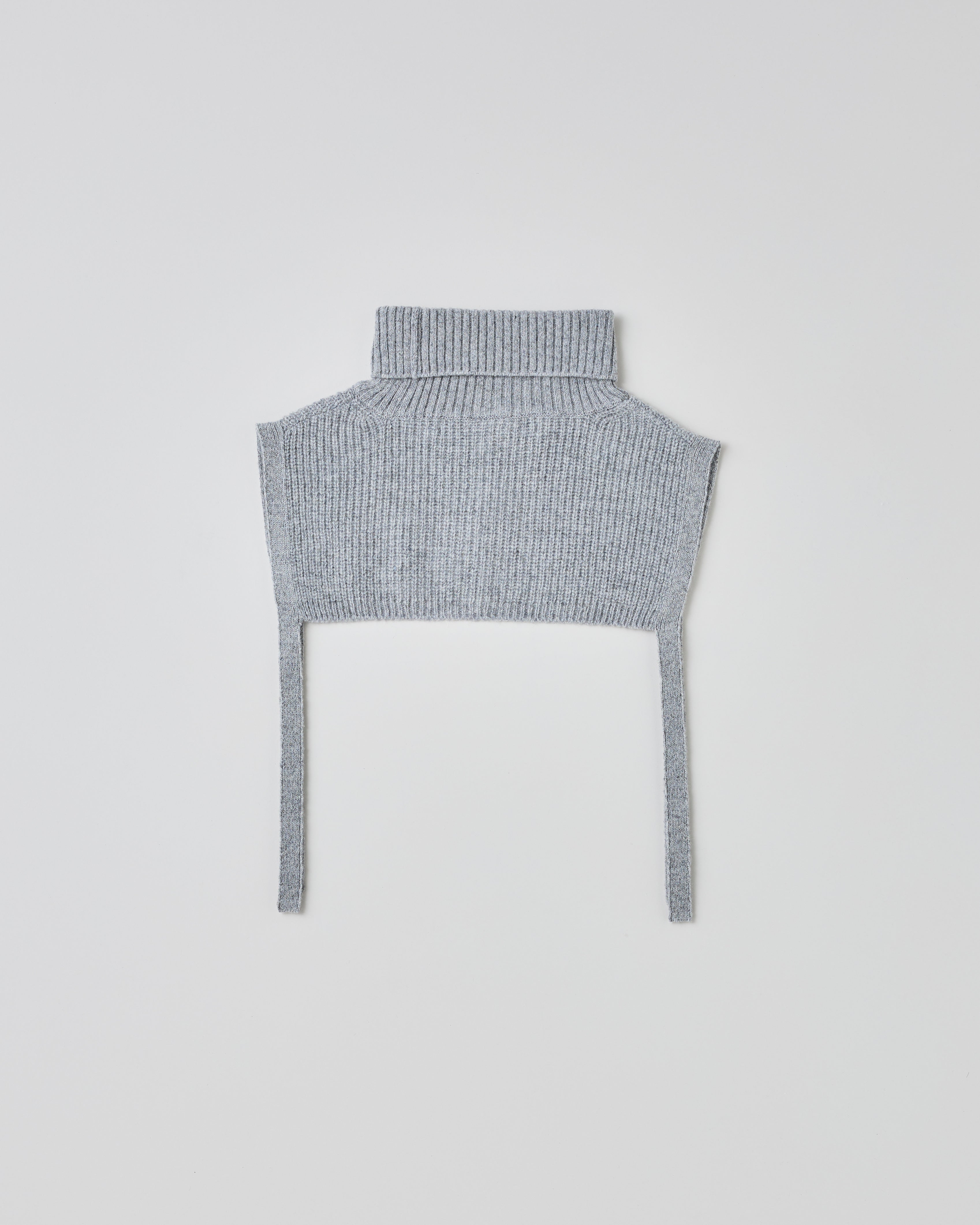 KNITTED STRING NECK WARMER