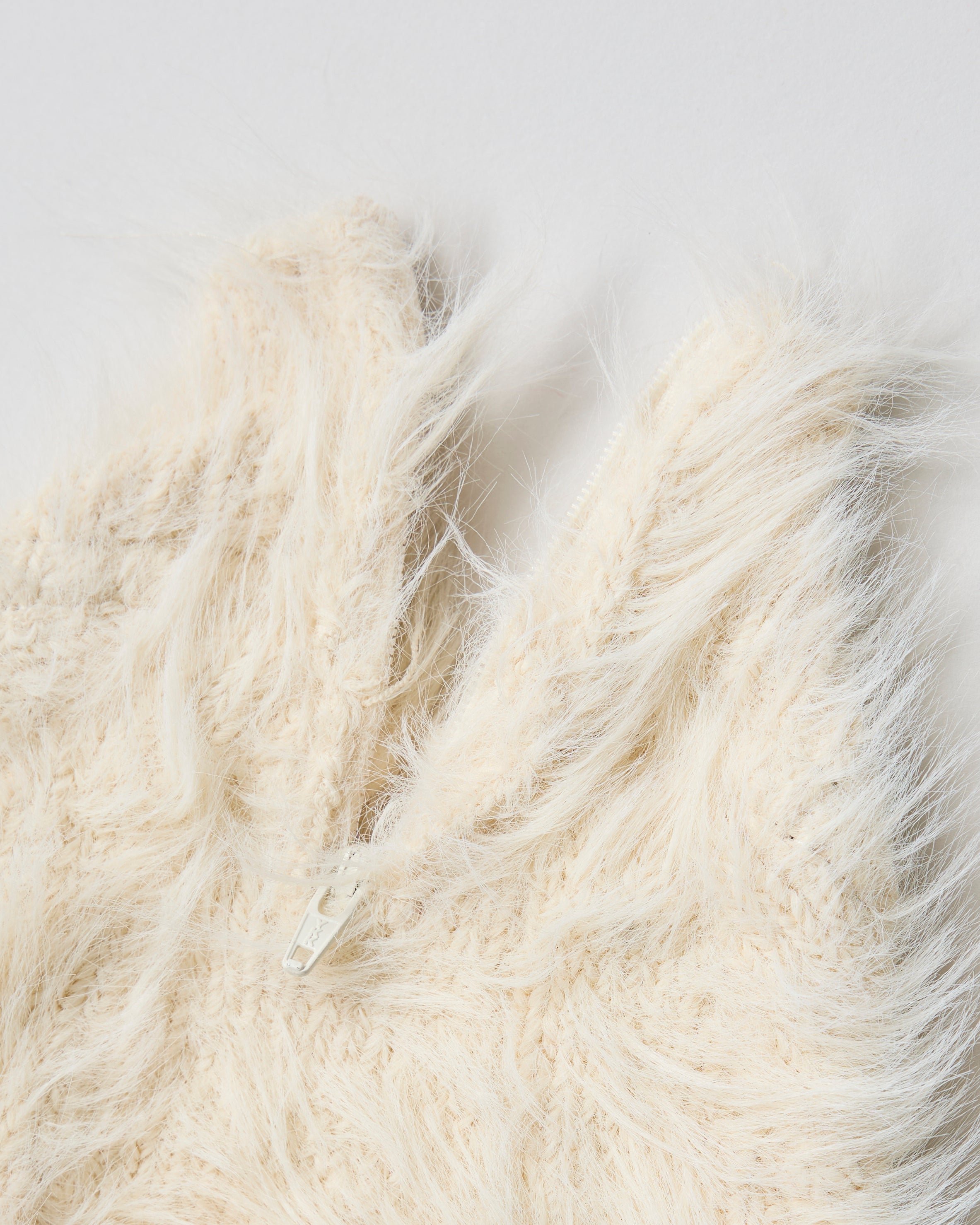 Fluffy knit(White)