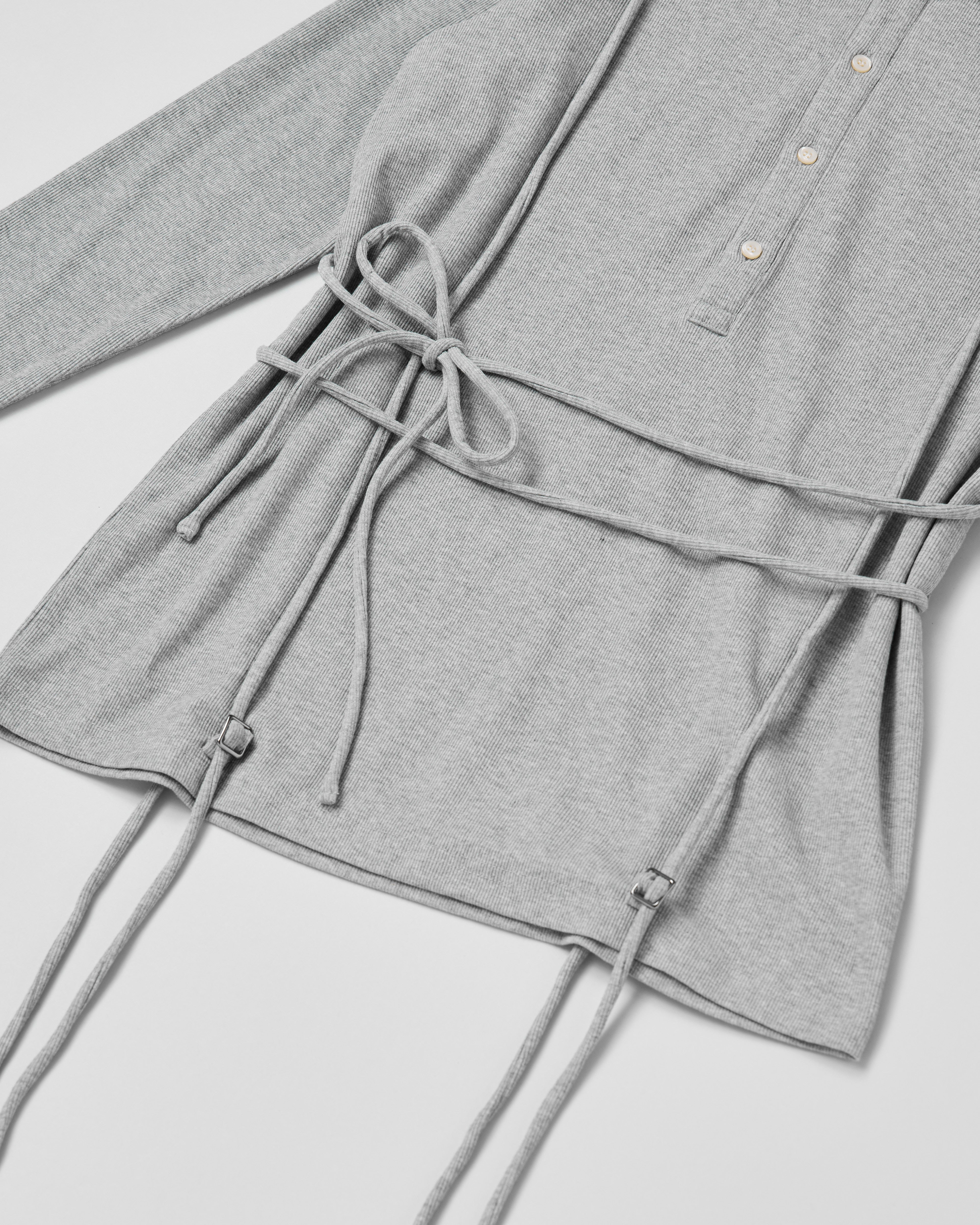 Lace-up polo shirt (gray)