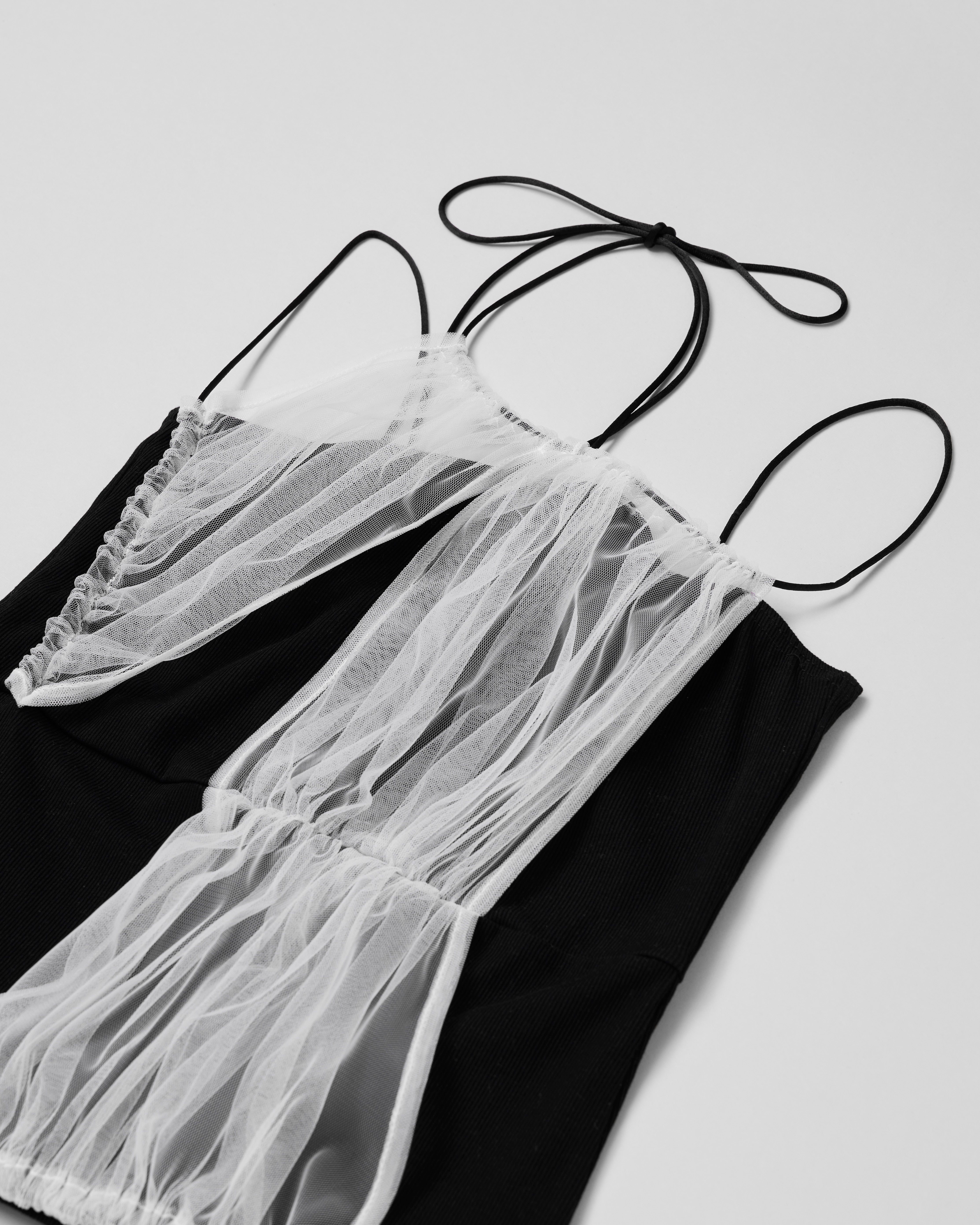 Gather camisole (black)