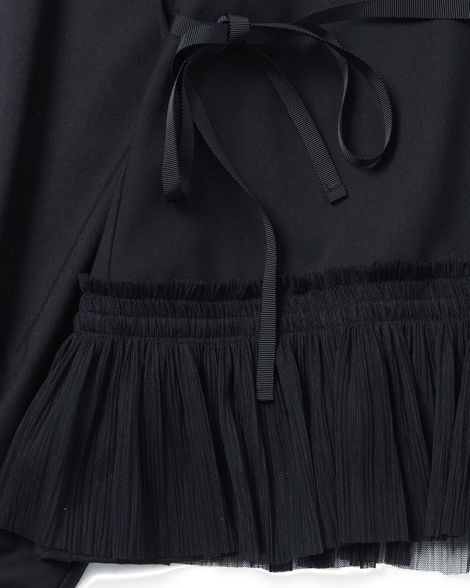 Asymmetry pleats shirt (black)