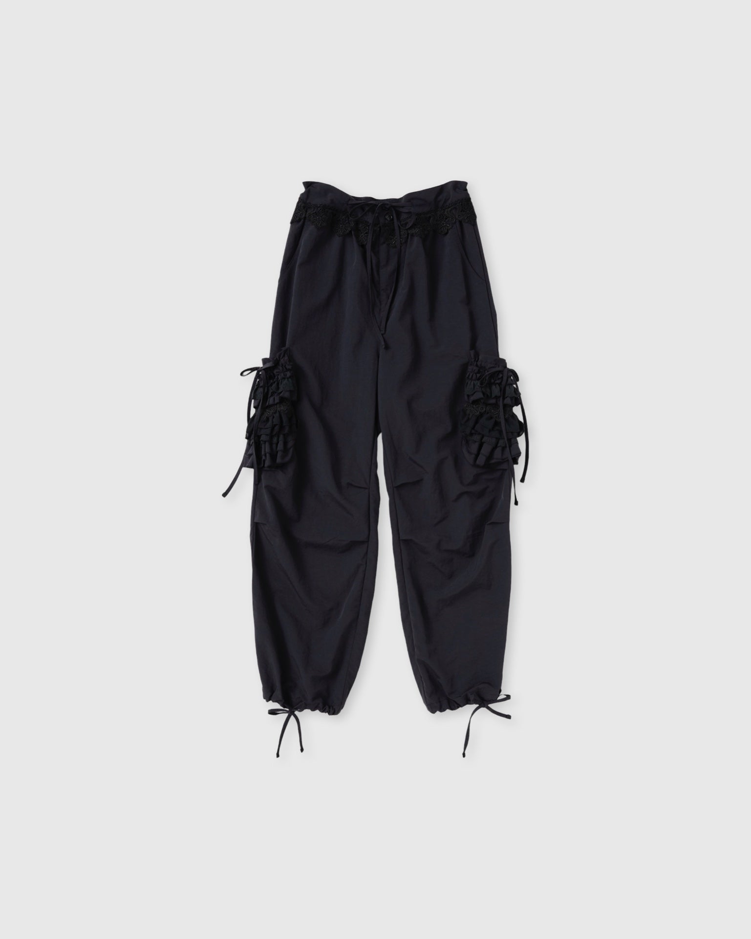 Frill pocket cargo pants (black)